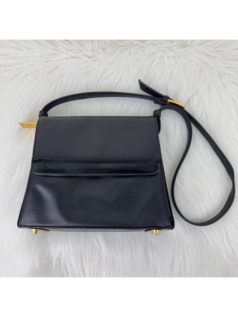 Naturalizer Patent Leather Trim Crossbody Bag Snap Flap Shoulder Purse Classic